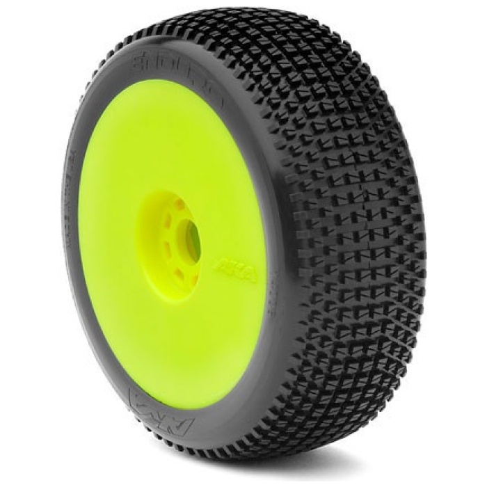 PNEUS AKA ENDURO BUGGY 1/8 SUPER SOFT COLADOS EM JANTE (AMARELA) (2) - Image 1