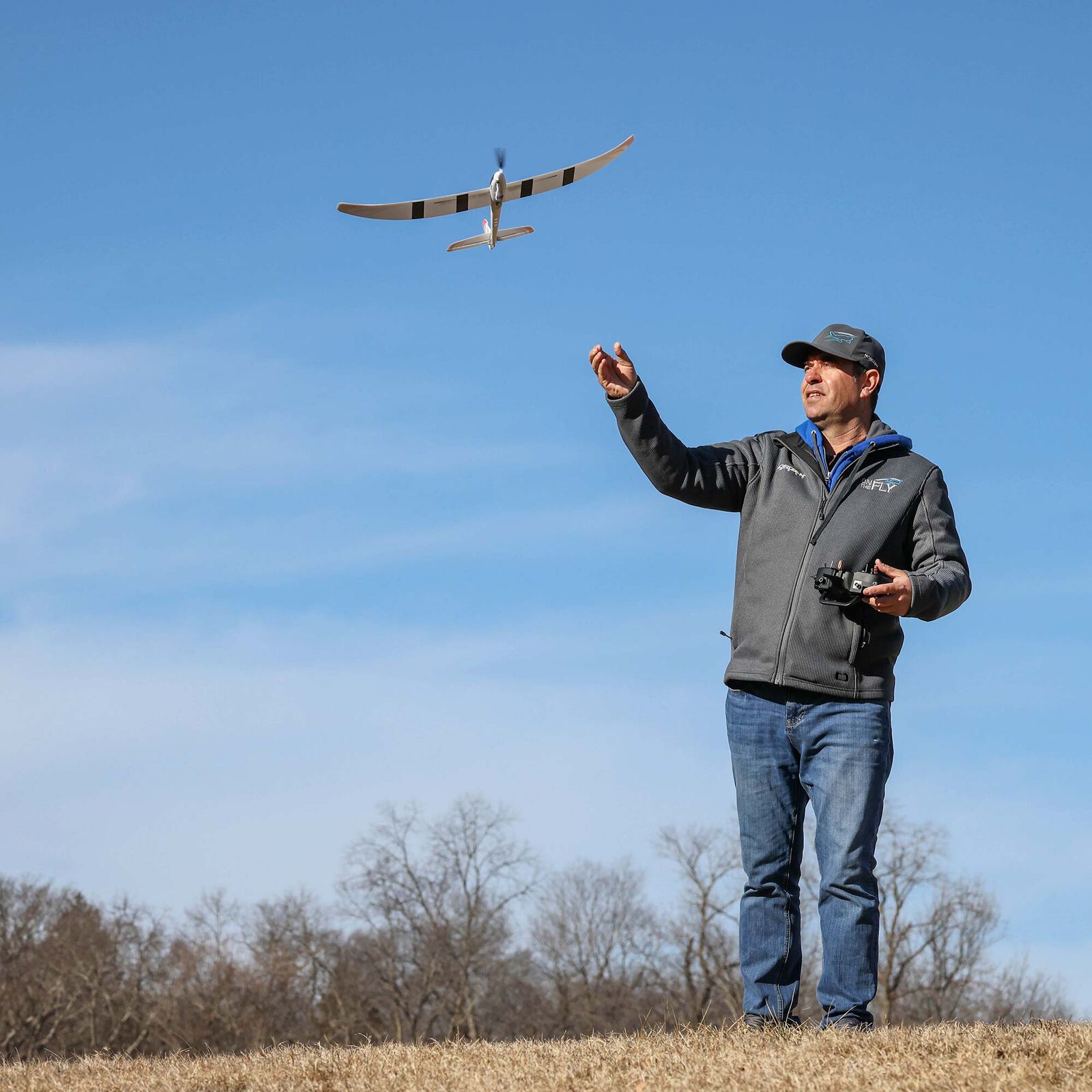 eflu2950-aviao-umx-radian-bnf-basic-as3x-safe-e-flite-rc204.jpg Avião UMX Radian BNF Basic AS3X SAFE E-FLITE - Image 4