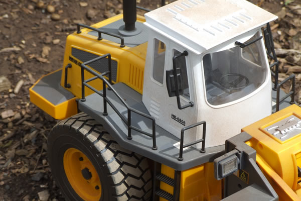Carregadora Full-Function Wheeled Loader 1/14 Hobby Engine - Image 3