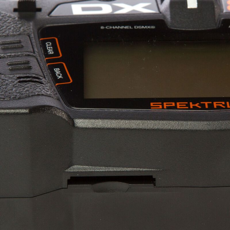 spmr8105eu-radio-dx8e-8-canais-2.4-ghz-dsmx-spektrum-rc206.jpg Rádio DX8e 8 Canais 2.4 GHz DSMX SPEKTRUM - Image 4