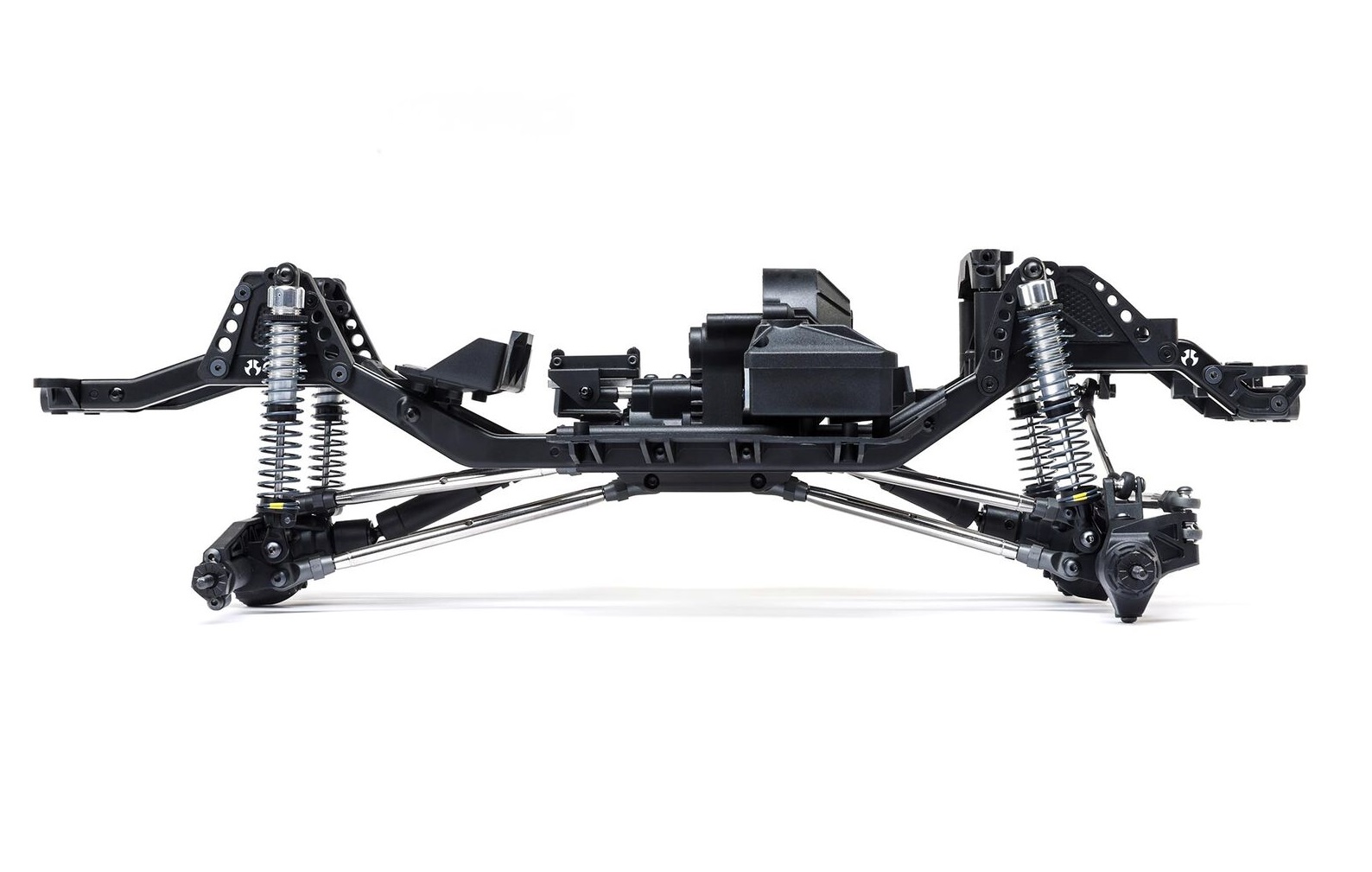 axi03011-kit-110-scx10-iii-base-camp-4wd-rock-crawler-builder’s-axial (3) Kit 1/10 SCX10 III Base Camp 4WD Rock Crawler Builder's Axial - Image 3