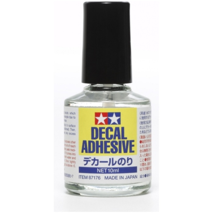 Decal Adhesive 10ml Tamiya - Image 1