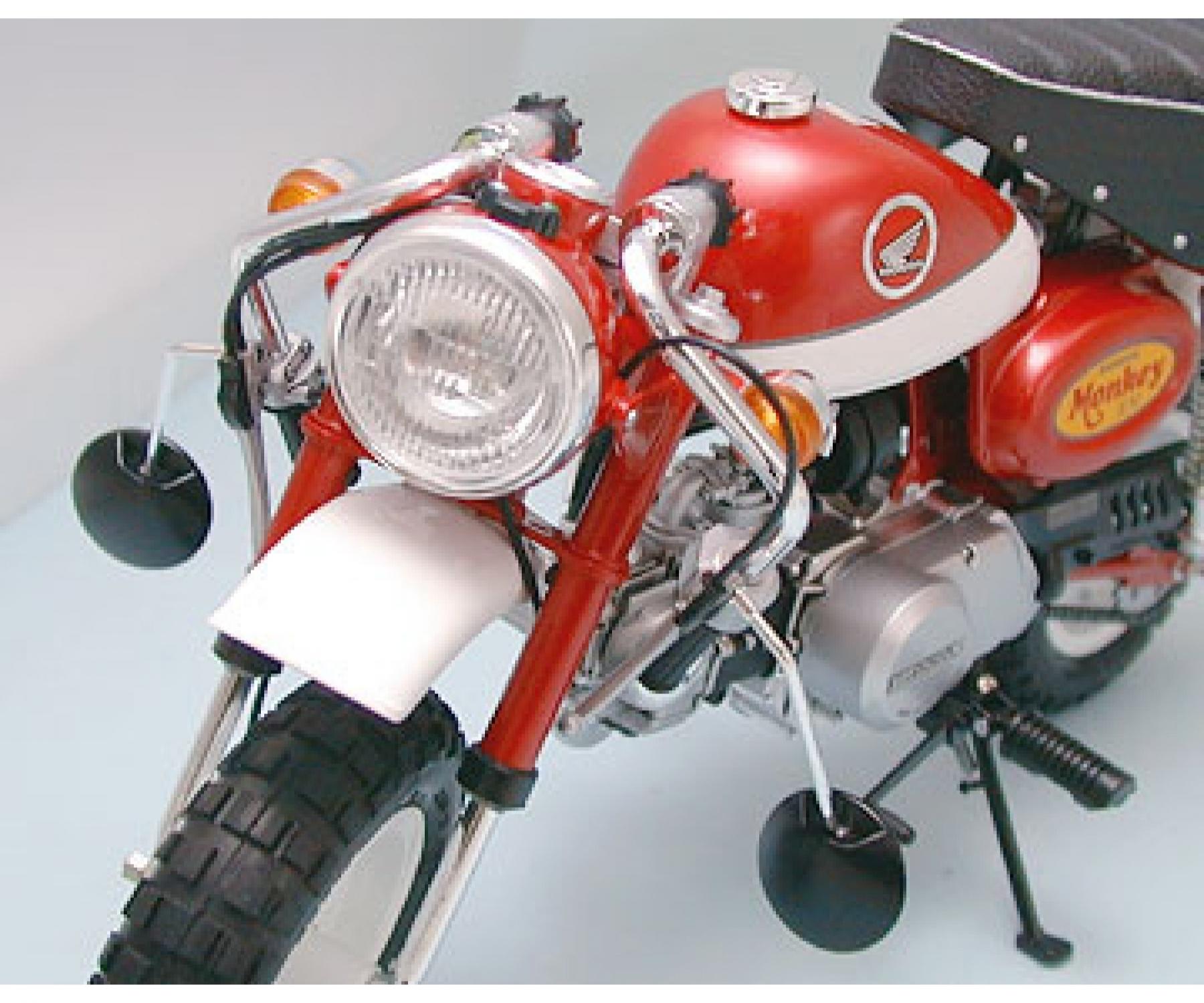 300016030-kit-16-honda-monkey-2000-anniversary-tamiya (6) Kit 1/6 Honda Monkey 2000 Anniversary Tamiya - Image 4